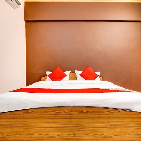 Hotel O Star City Hotel Ayodhya Eksteriør billede