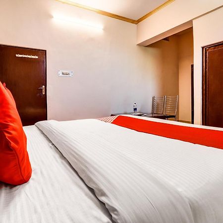 Hotel O Star City Hotel Ayodhya Eksteriør billede