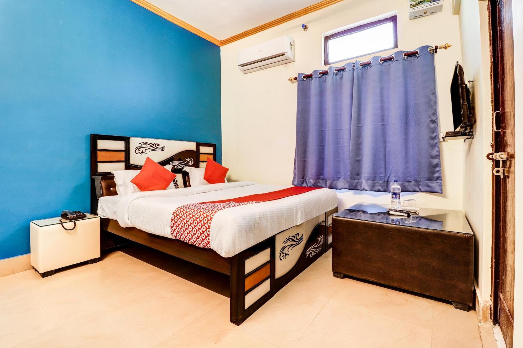 Hotel O Star City Hotel Ayodhya Eksteriør billede